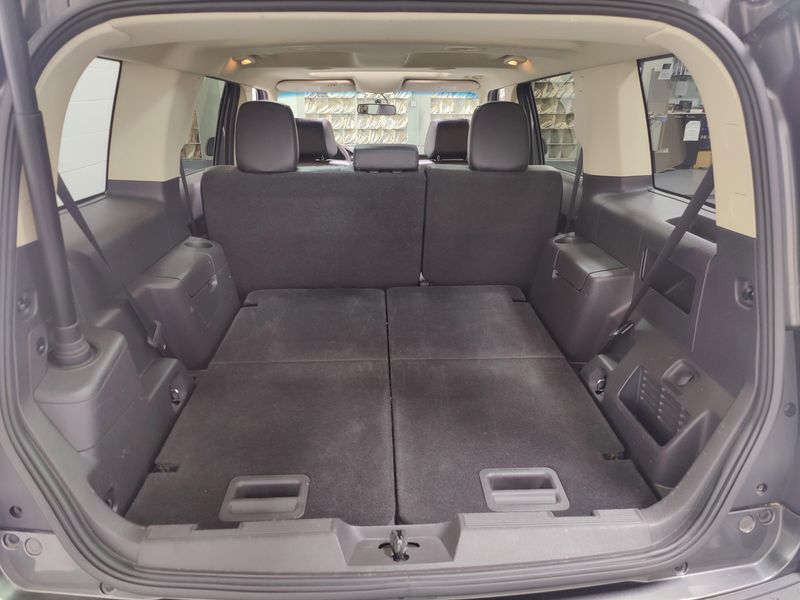 2015 Ford Flex SEL AWD w/Vista Roof & NavigationImage 17
