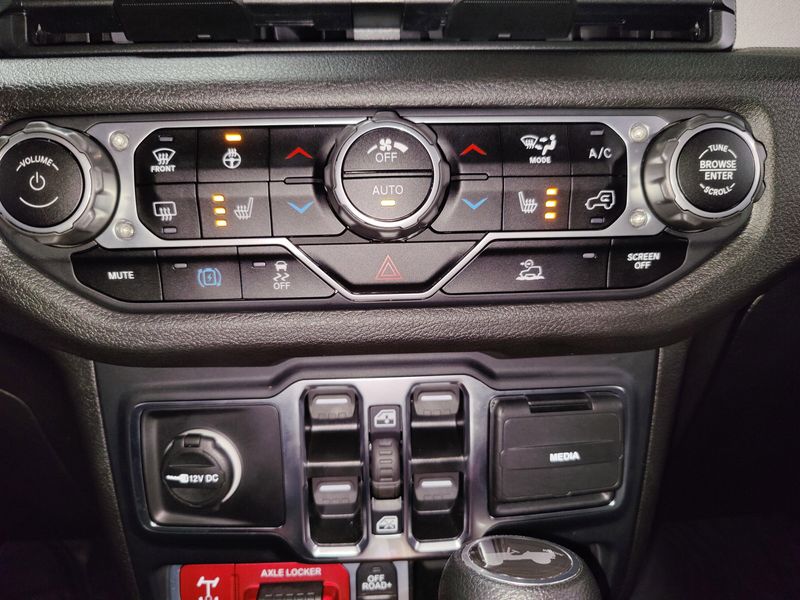 Used 2024 Jeep Wrangler 4xE Willys w/ConvenienceImage 19