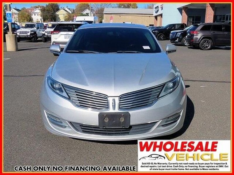 2016 Lincoln MKZ BaseImage 3