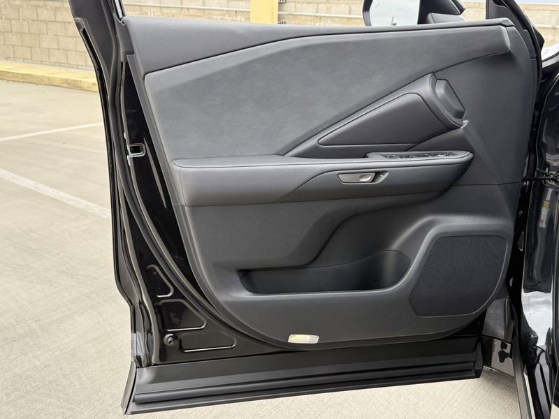 2025 Lexus TX Image 16
