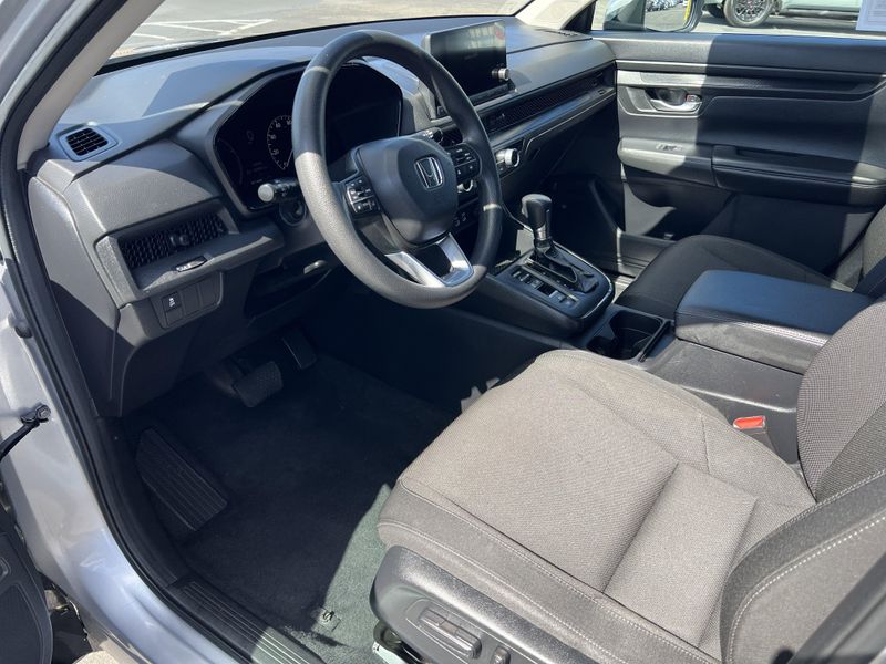 Used 2023 Honda CR-V EXImage 4