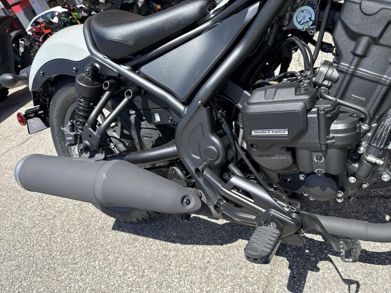 New 2026 Honda REBEL 300 E-CLUTCH Image 14