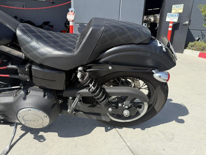 Used 2017 Harley-Davidson Dyna Street Bob Image 8
