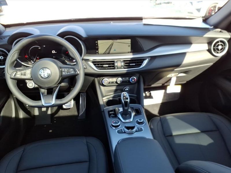New 2026 Alfa Romeo Stelvio SprintImage 12