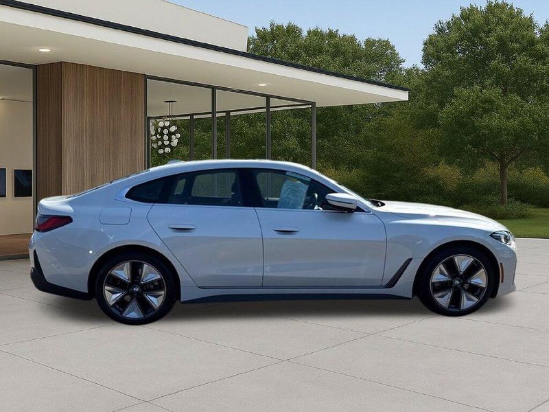 Used 2026 BMW i4 eDrive40Image 7