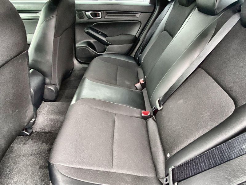 Used 2024 Honda Civic Hatchback SportImage 23