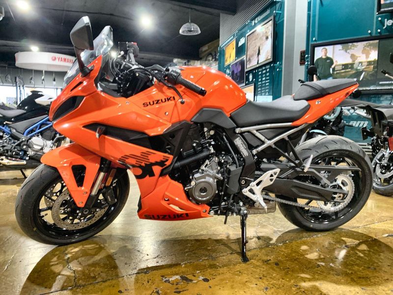 New 2026 Suzuki GSX-8R Image 21
