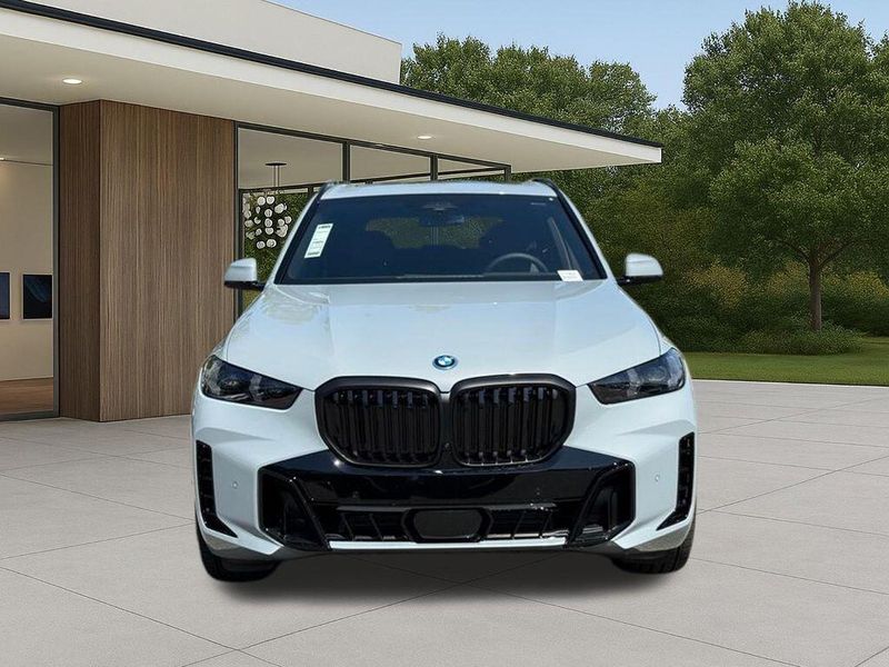 New 2026 BMW X5 xDrive50eImage 4