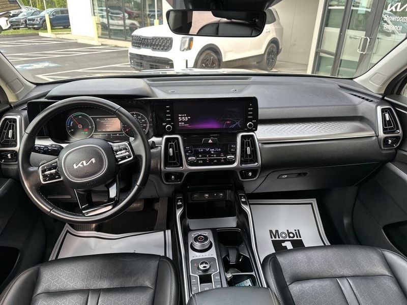Used 2023 Kia Sorento Hybrid EXImage 25