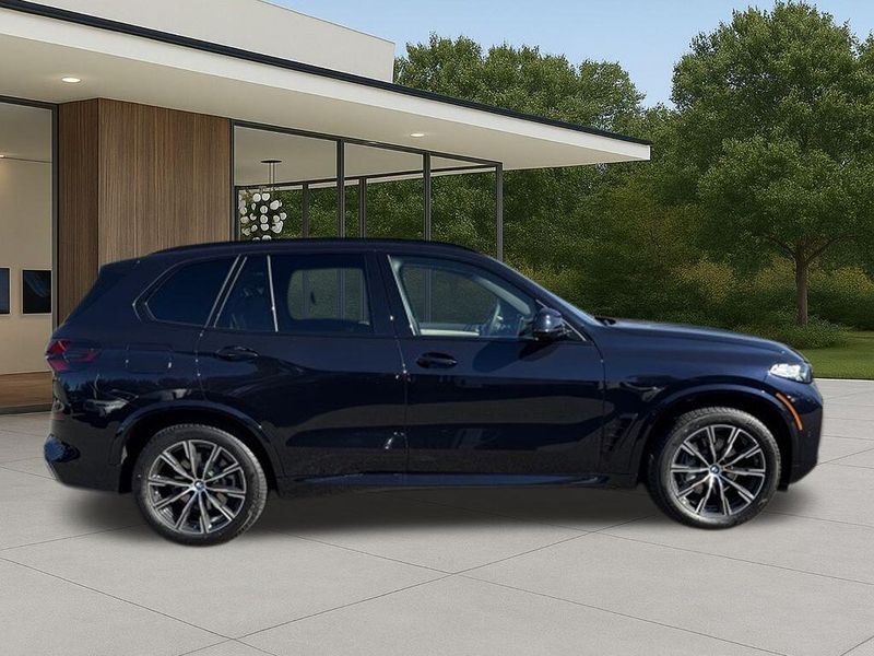 New 2026 BMW X5 xDrive40iImage 7