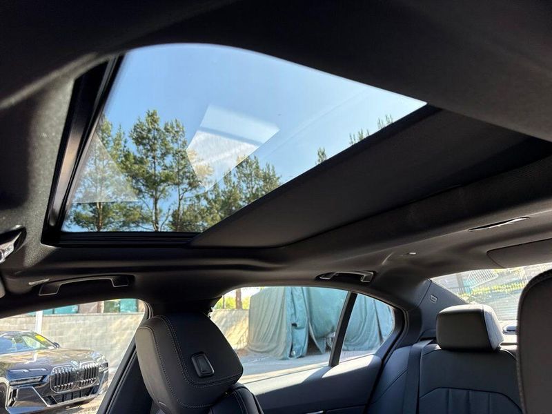 New 2027 BMW 5 Series 530iImage 15