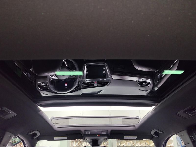 Used 2024 Volkswagen Tiguan AWD SEL R-Line w/Sunroof/NavImage 7