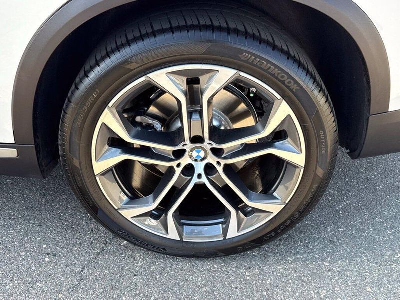 Used 2026 BMW X5 sDrive40iImage 14