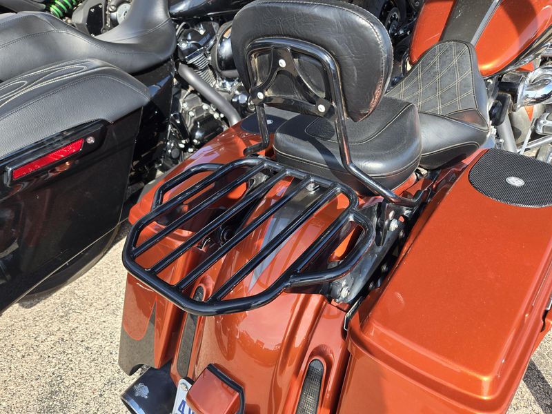 USED 2013 HARLEY ROAD GLIDE CVO  CUSTOM Image 12