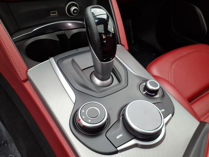 Used 2019 Alfa Romeo Stelvio Ti SportImage 25