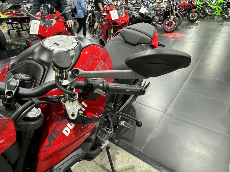New 2025 Ducati Monster Image 9