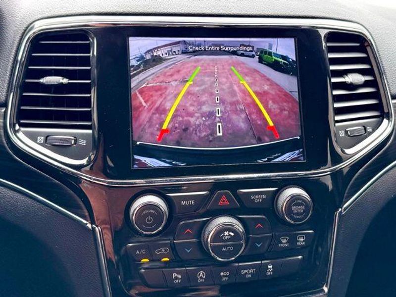 Used 2021 Jeep Grand Cherokee LimitedImage 16