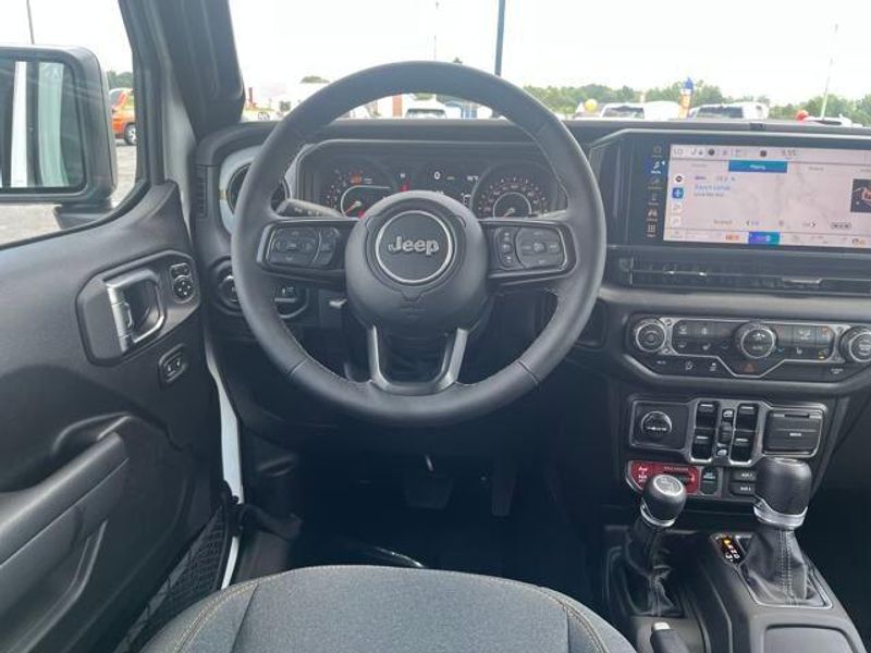 2025 Jeep Wrangler 4-door Willys