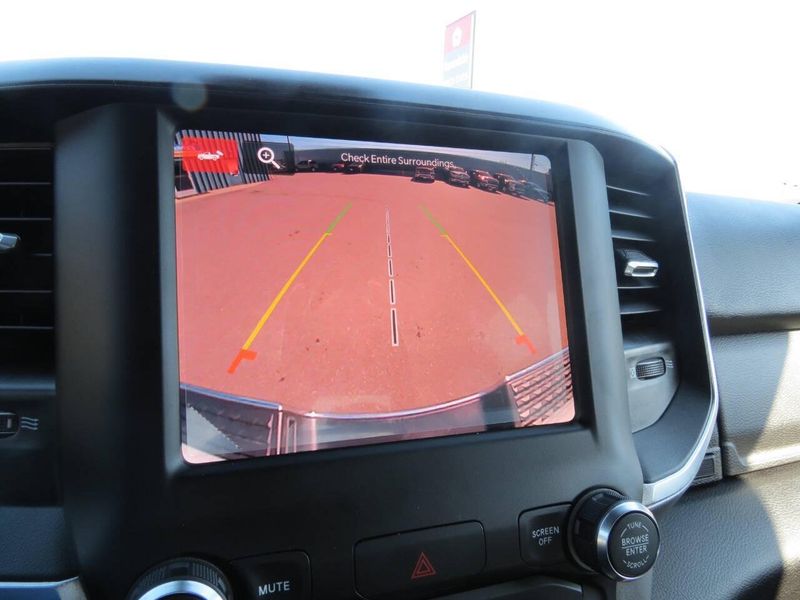 Used 2024 RAM 2500 Big Horn 4x4 4dr Crew Cab 6.3 ft. SB PickupImage 23