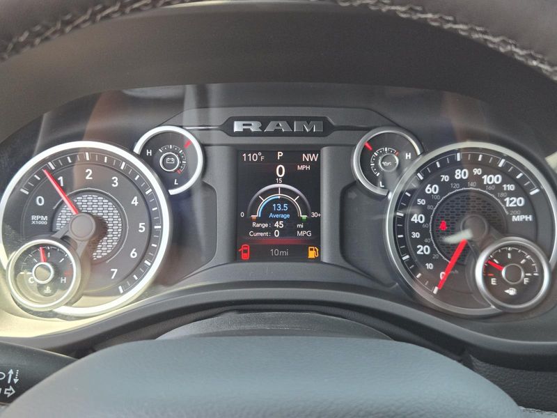 New 2026 RAM 1500 Big Horn Crew Cab 4x2 5'7' Box