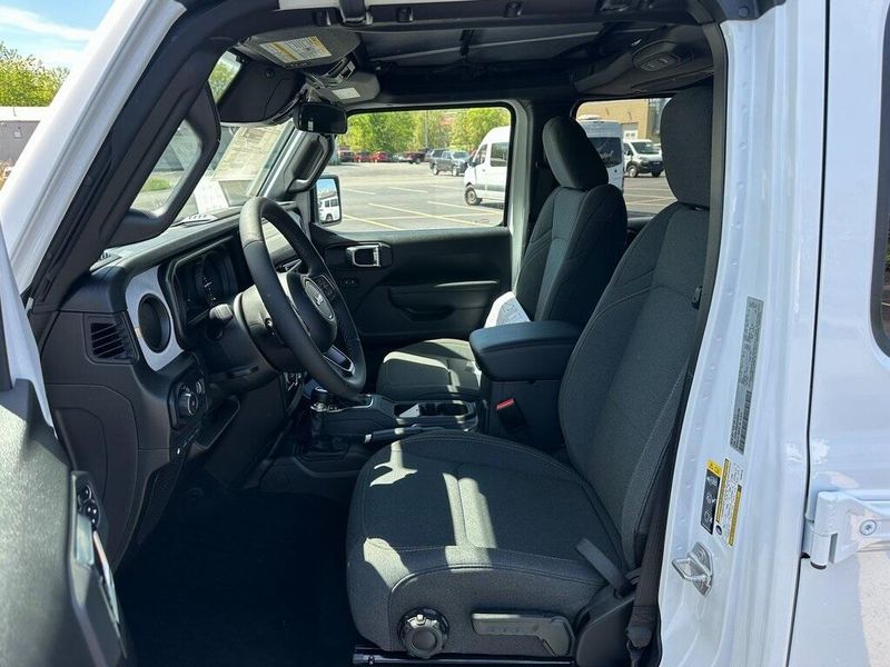 2025 Jeep Wrangler 4-door Sport S 4xeImage 12