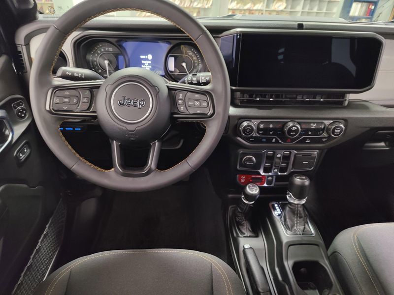 Used 2024 Jeep Wrangler 4xE Willys w/ConvenienceImage 16