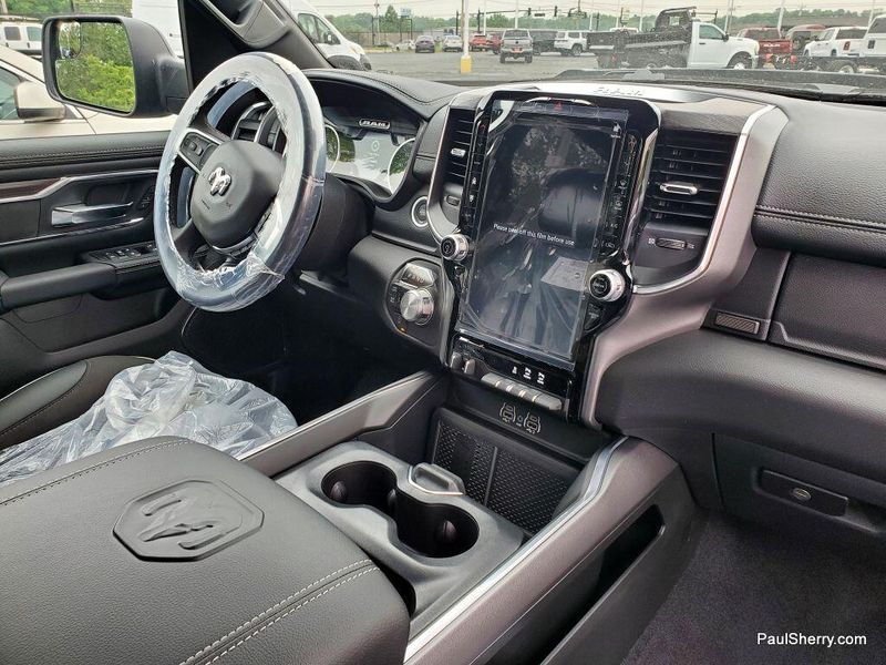 2025 RAM 1500 Laramie Crew Cab 4x4 5