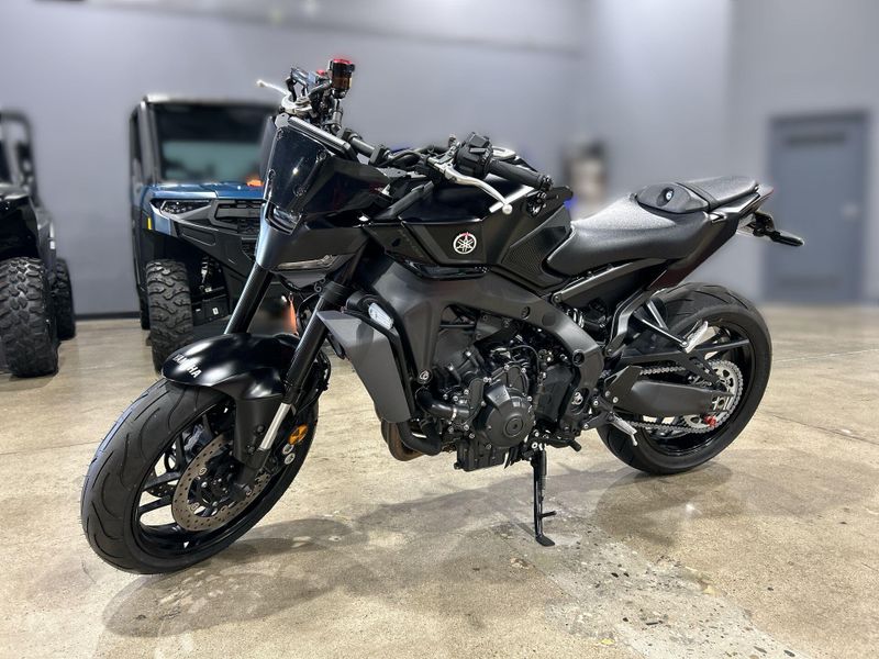 2024 Yamaha MT-09 Image 15