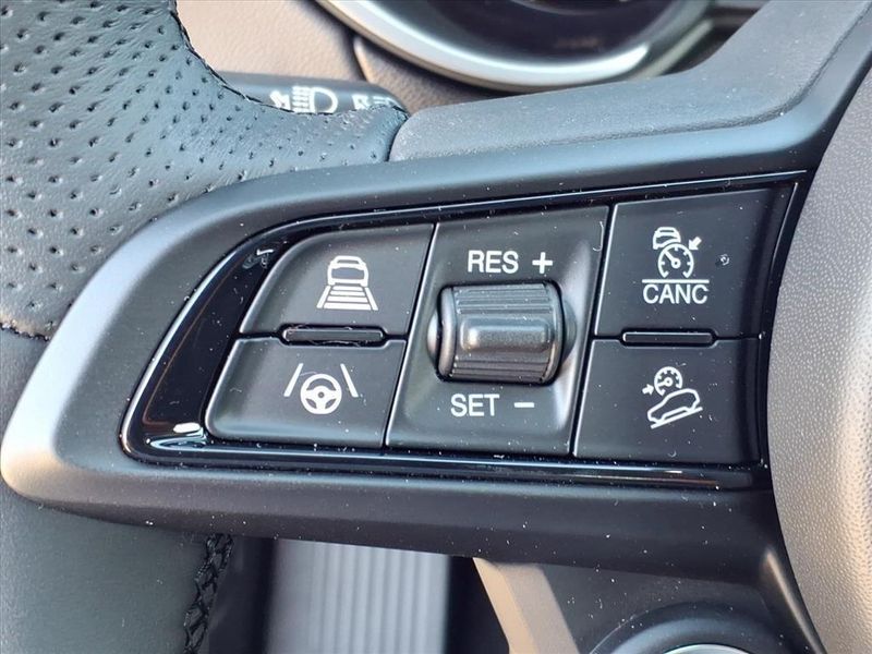 New 2026 Alfa Romeo Stelvio SprintImage 21