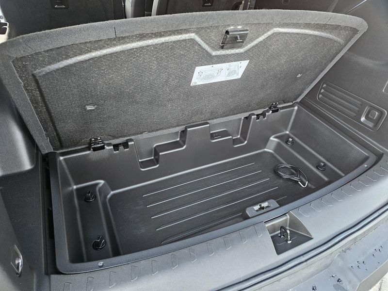 Used 2023 Chevrolet Traverse RSImage 24