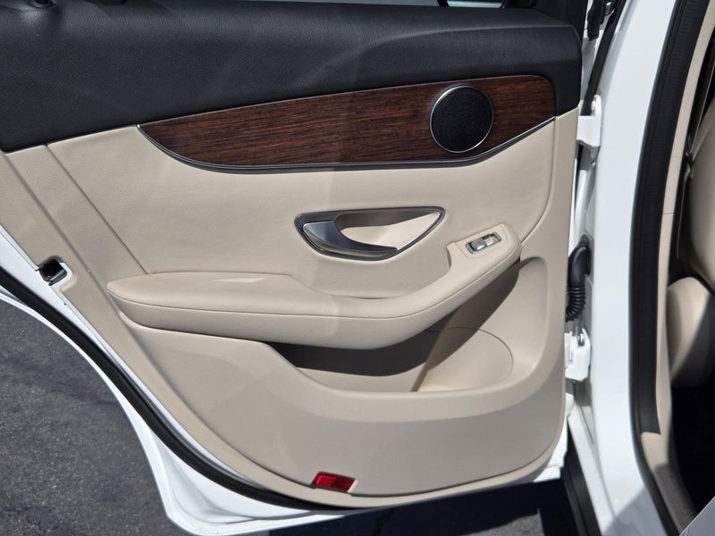 Used 2022 Mercedes-Benz GLC 300 SUV