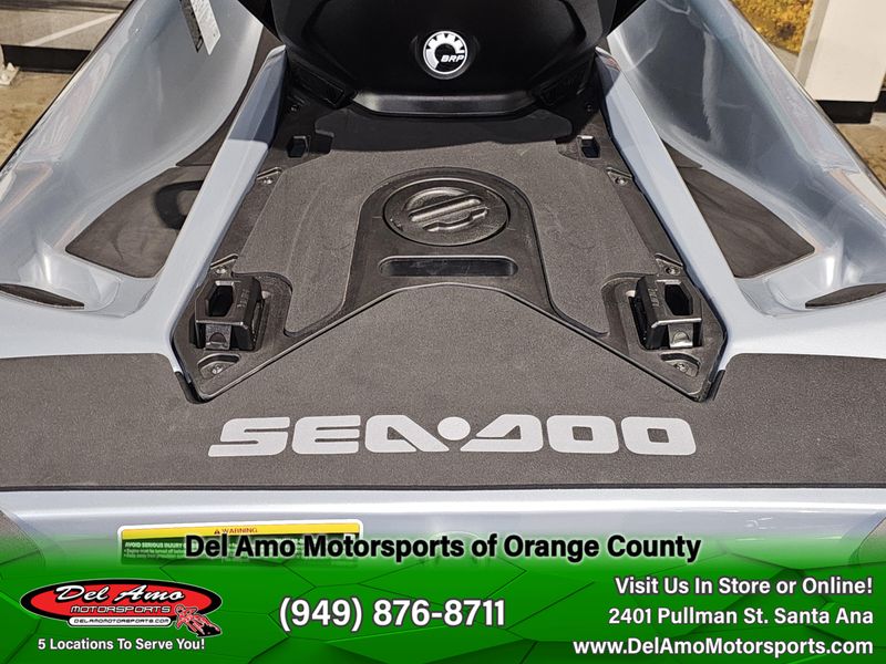 2024 Sea-Doo GTI SE 170 (SOUND SYSTEM) Image 16