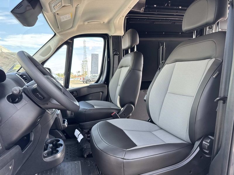 New 2026 RAM Promaster 1500 Slt Cargo Van High Roof 136' Wb