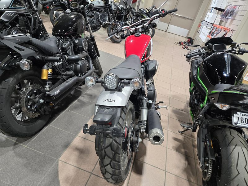 USED 2017 YAMAHA SCR950 Image 9