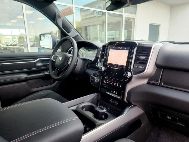 New 2026 RAM 1500 Big Horn Crew Cab 4x4 5'7' Box