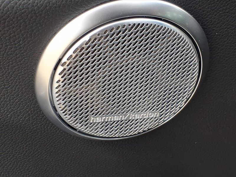 New 2025 Alfa Romeo Giulia IntensaImage 15