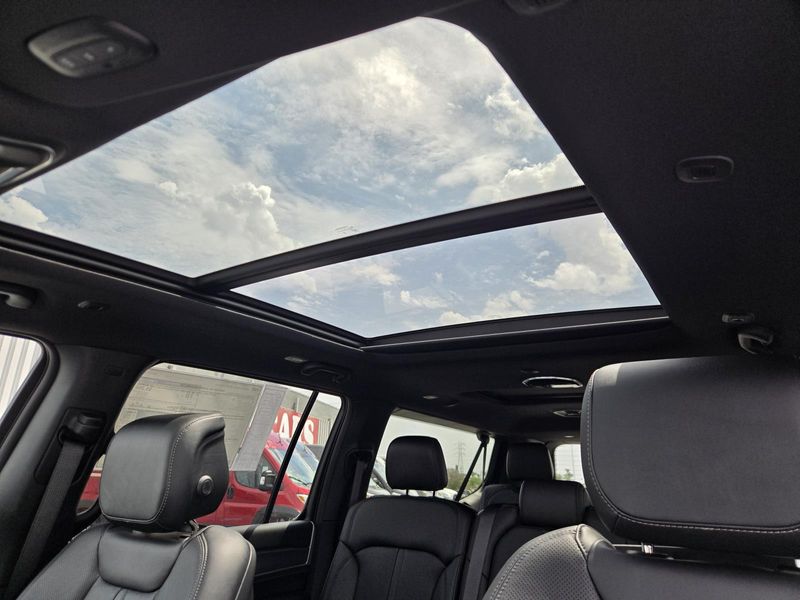 2026 Jeep Grand Wagoneer L Grand Wagoneer L Limited Altitude 4x4