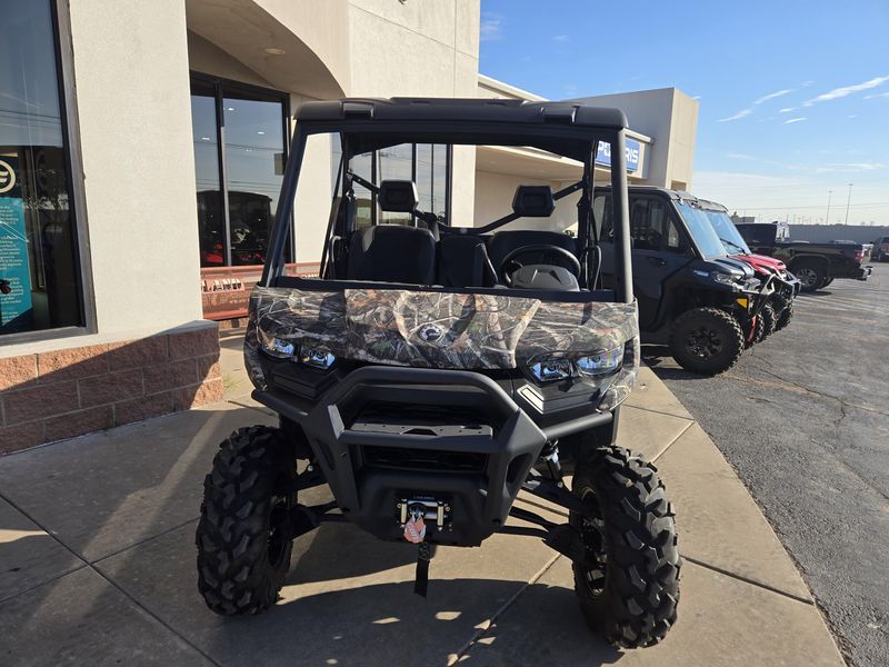NEW 2025 CAN-AM DEFENDER XT HD10 Image 8