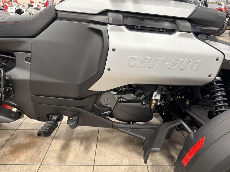 New 2025 Can-Am CANYON XT Image 25