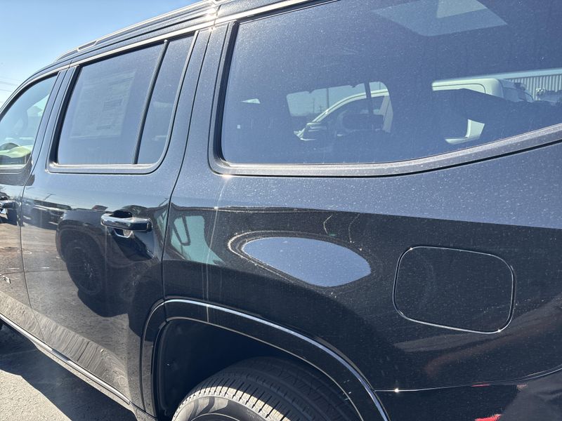 2026 Jeep Grand Wagoneer Summit Obsidian 4x4Image 17