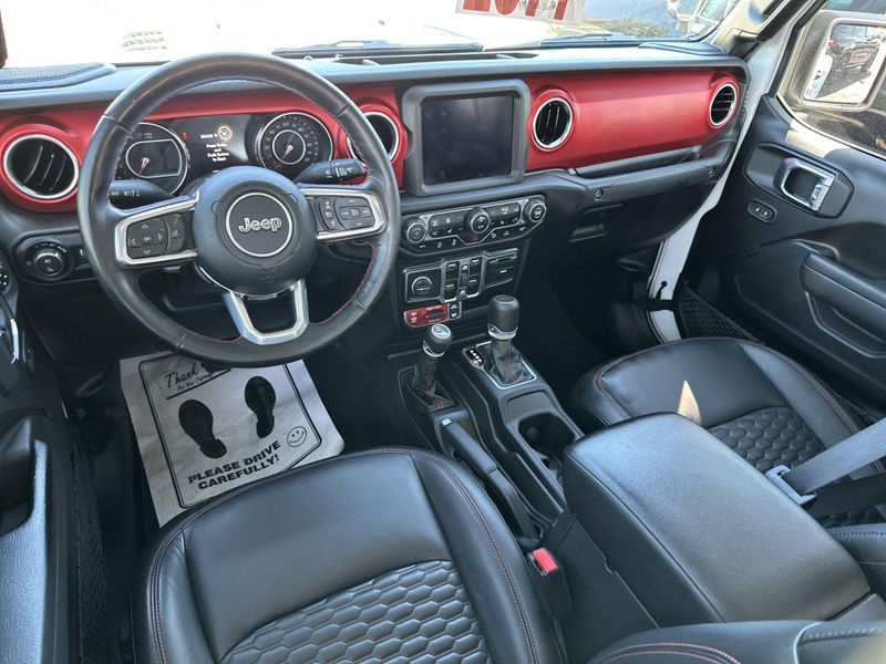 2022 Jeep Gladiator Rubicon photo 13