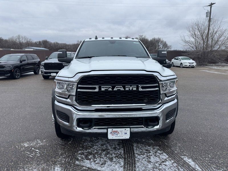 2024 RAM 5500 Chassis Cab TradesmanImage 3