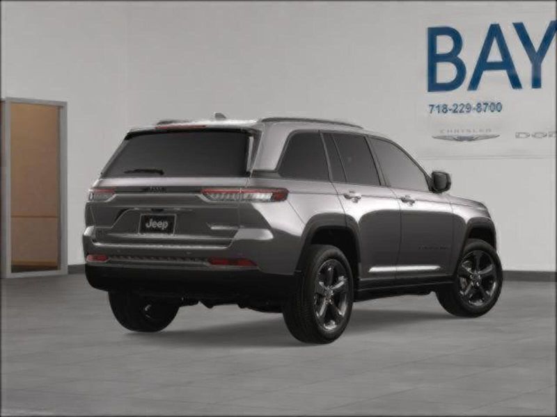 2025 Jeep Grand Cherokee Altitude photo 4