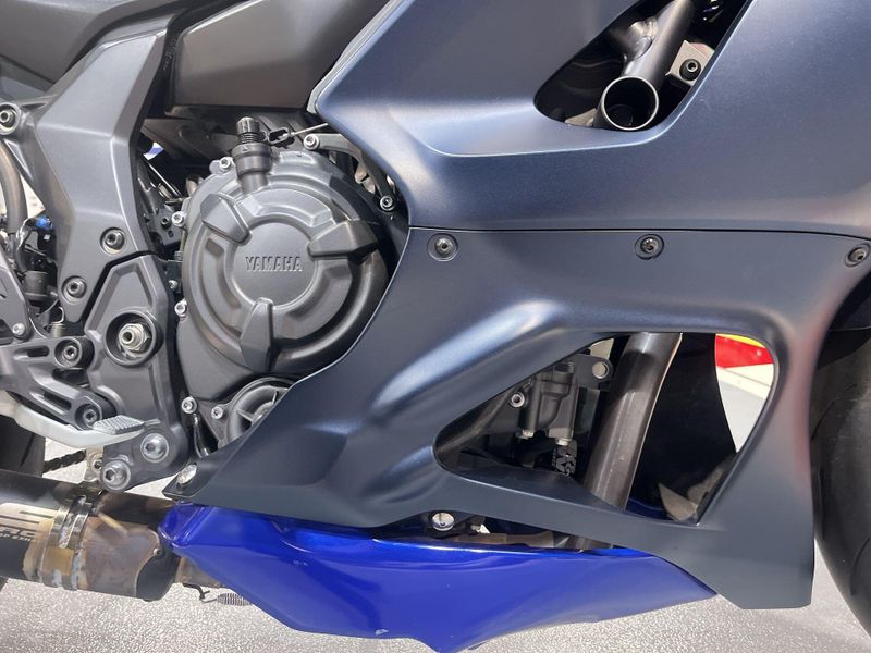 Used 2023 Yamaha YZF-R7 Image 21