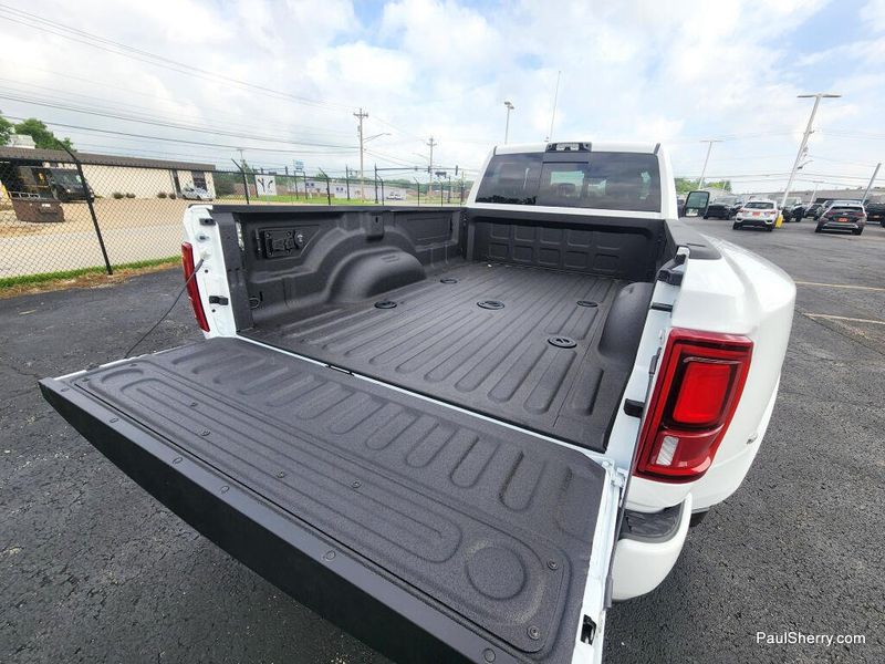 New 2026 RAM 3500 Limited Longhorn Crew Cab 4x4 8' Box