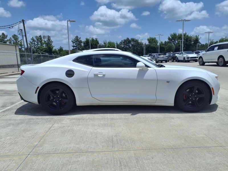 2017 Chevrolet Camaro 1LTImage 8