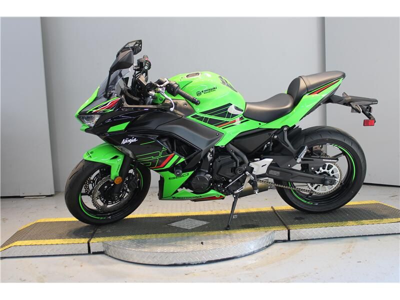Used 2023 Kawasaki NINJA 650 ABS Image 7