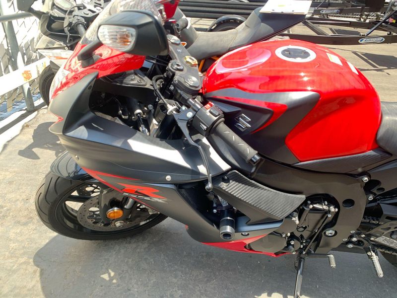 Used 2016 Suzuki GSX-R600L6 CA Image 11