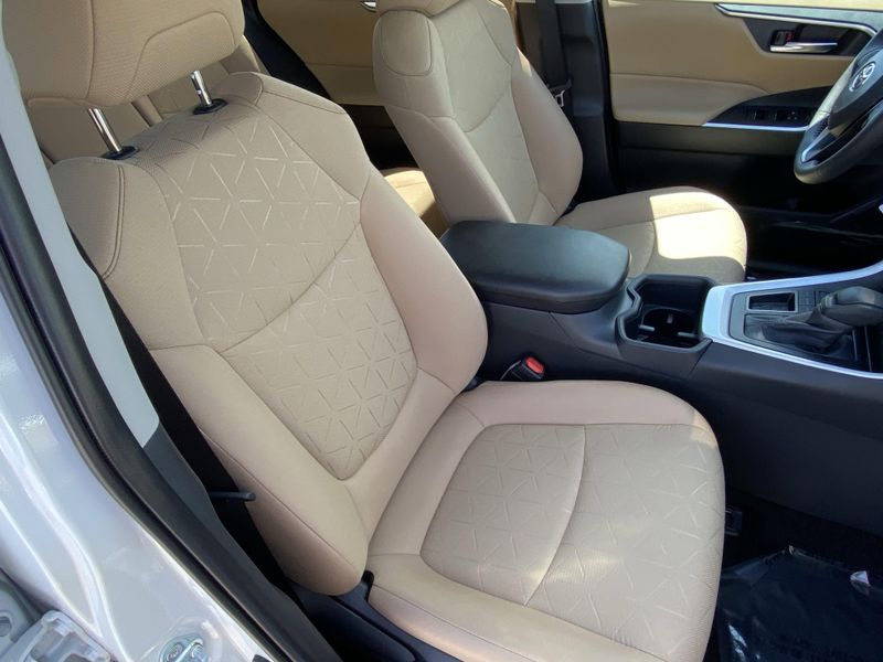 New 2025 Toyota RAV4 XLEImage 11