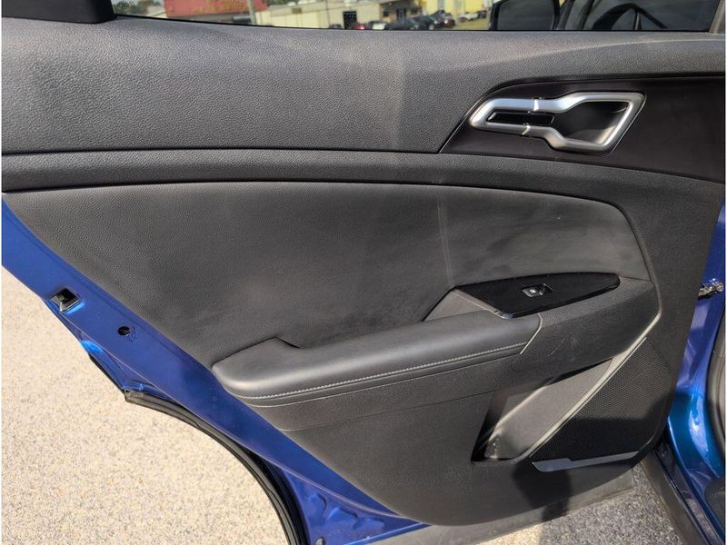 Used 2023 Kia Sportage EXImage 31